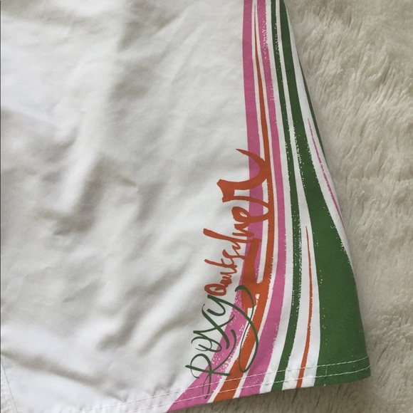 Roxy board shorts - Picture 2 of 7